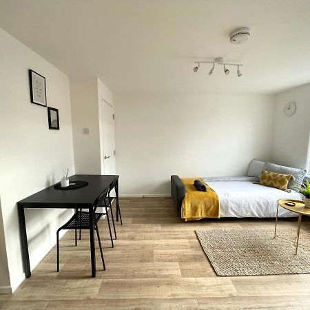 Central, Bright & Spacious Apartment - Parking Included Bournemouth Zewnętrze zdjęcie
